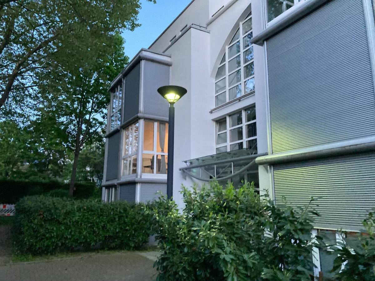 Homeoffice Business Nature View Mit Parkplatz Zentral, Hauptbahnhof Und Kuche Wiesbaden Kültér fotó